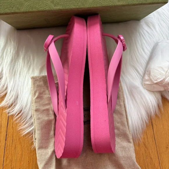Gucci GG Chevron Pink Sandals